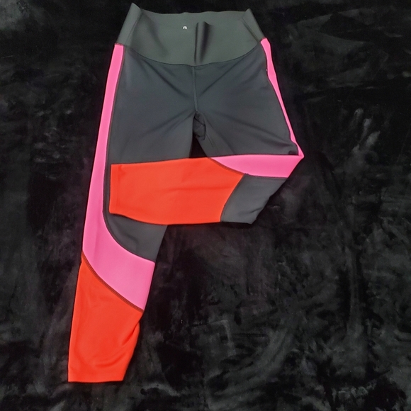 GAP-fit  Athletic Leggings with Pink and Orange Accents - Picture 1 of 7